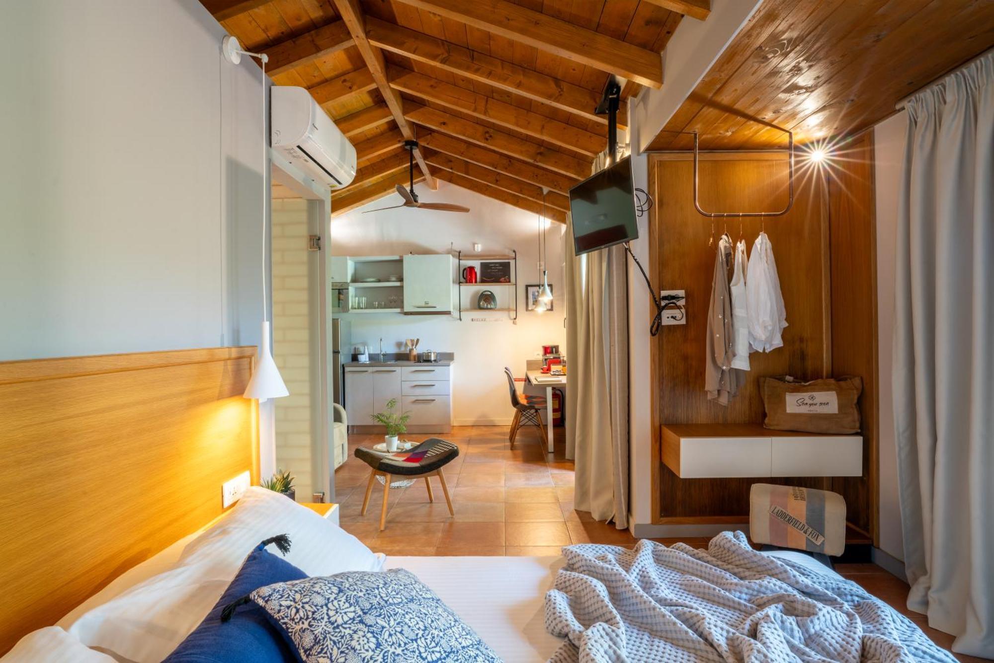 Klaritz Luxury Suites Lassi  Bagian luar foto