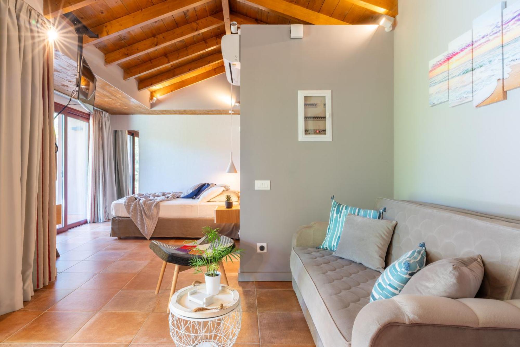 Klaritz Luxury Suites Lassi  Bagian luar foto