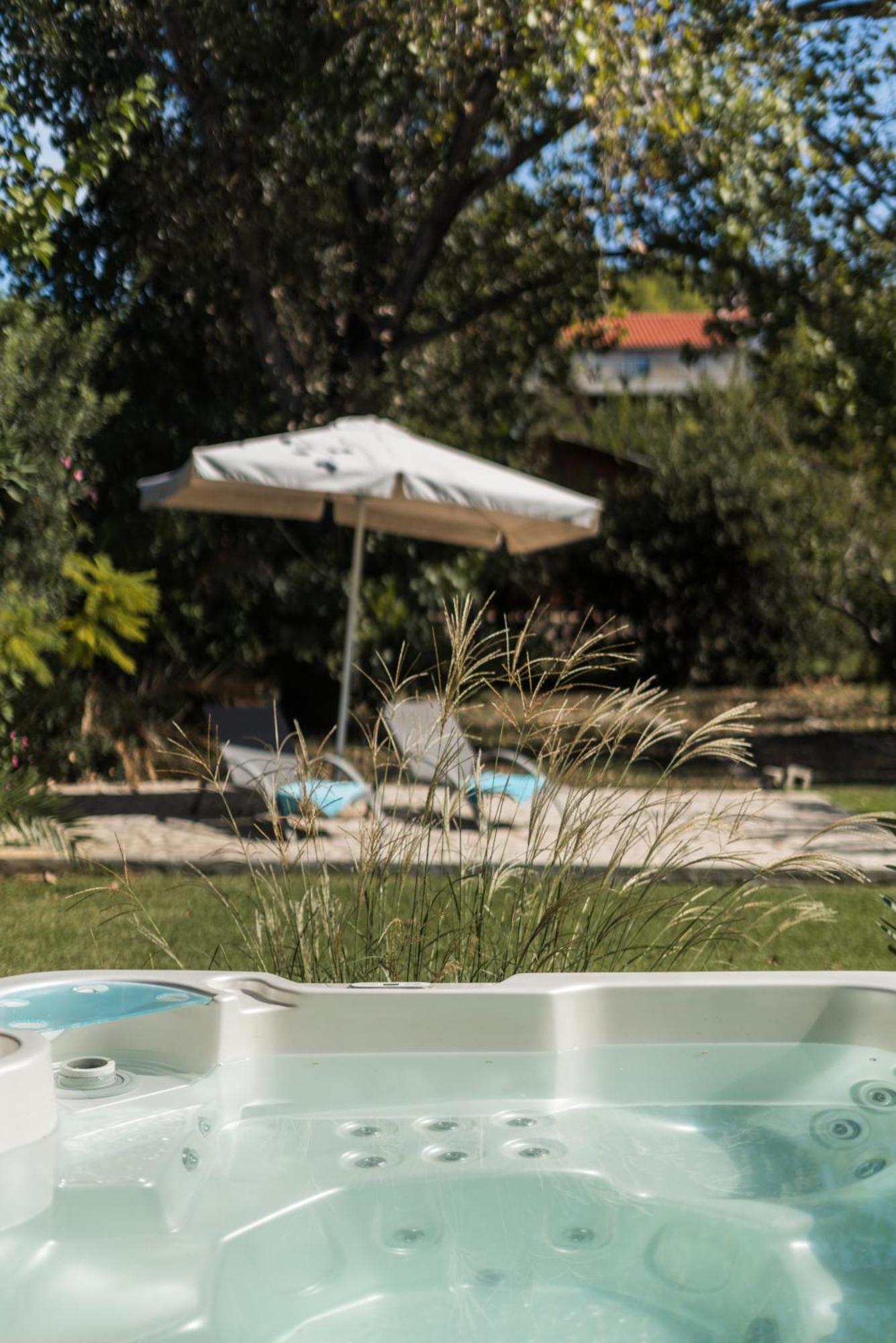 Klaritz Luxury Suites Lassi  Bagian luar foto