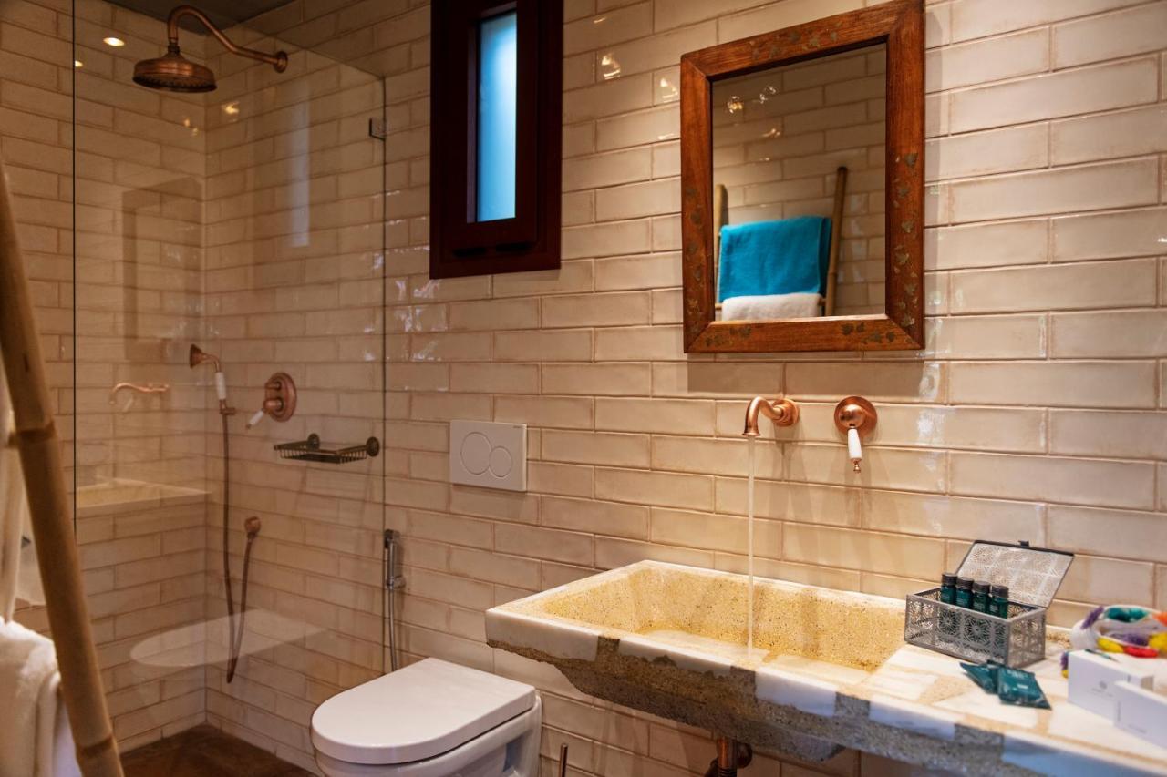 Klaritz Luxury Suites Lassi  Bagian luar foto