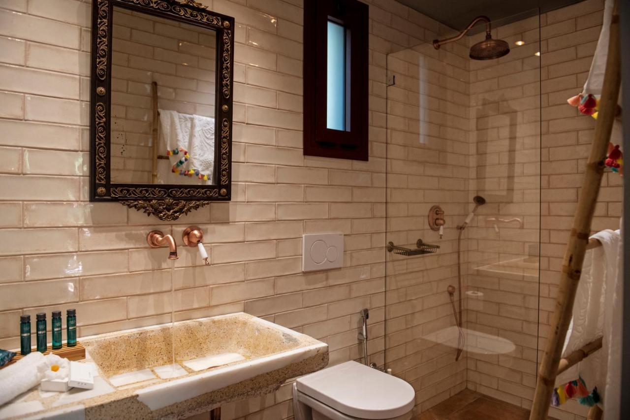 Klaritz Luxury Suites Lassi  Bagian luar foto